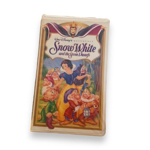 Vintage Snow White and the Seven Dwarves' VHS with Clamshell 1994 - Picture 1 of 5